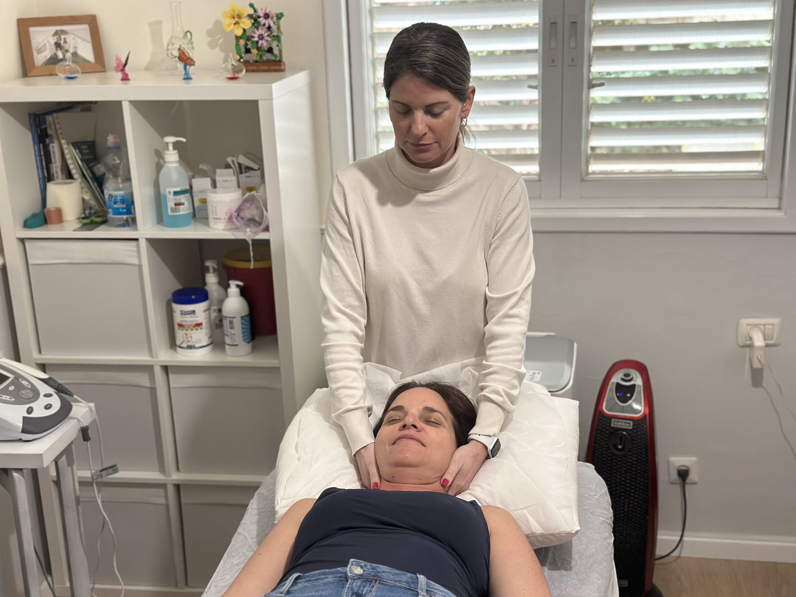 קליניקת פיזיותרפיה מקצועית עם ציוד מתקדם לטיפולים אורתופדים ושיקומיים